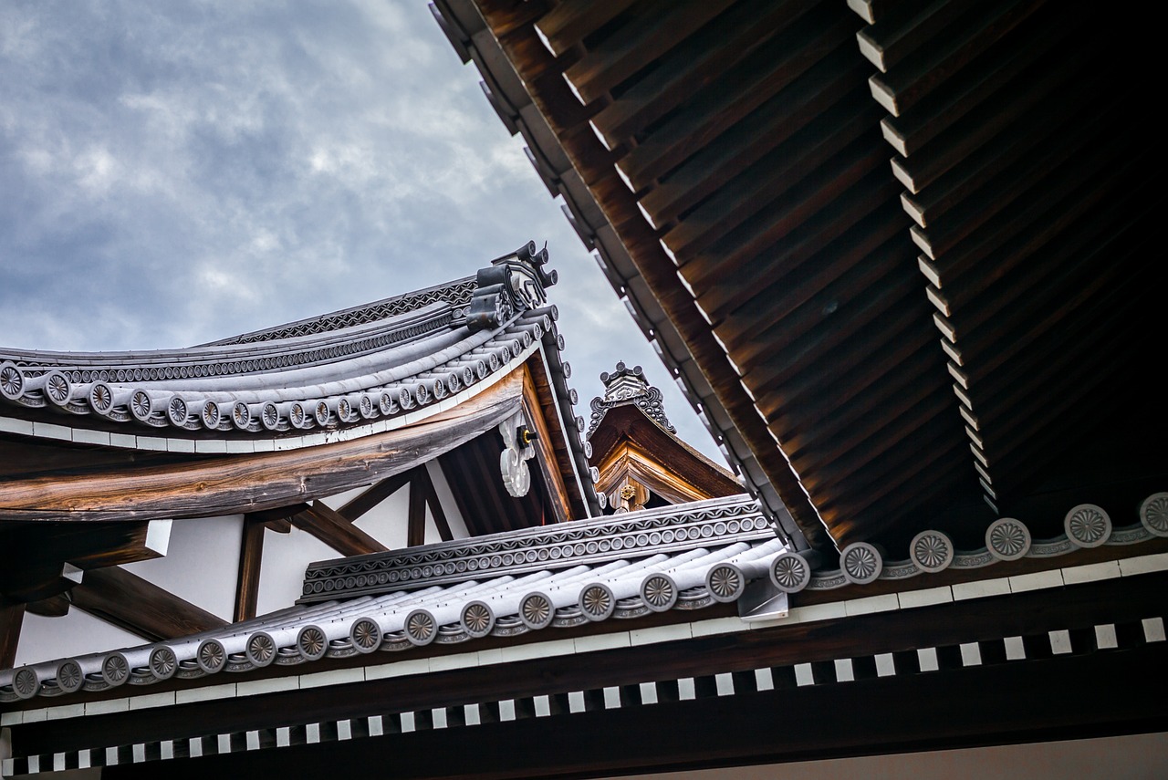 pagoda, roof, temple-3863731.jpg